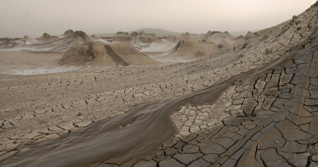 mud volcanoes azerbaijan